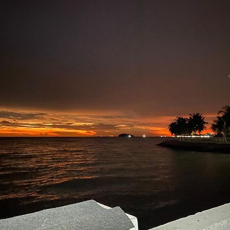 Adlia Pd Apartment W Seaview بورت ديكسون المظهر الخارجي الصورة